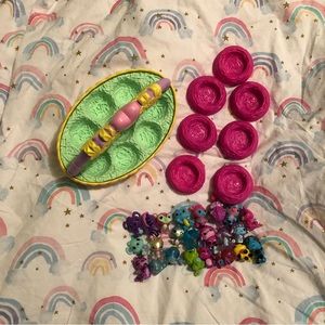 Large lot of Hatchimals toys